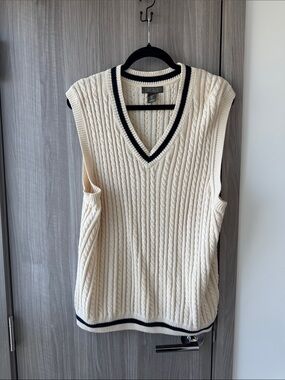Kenneth Cole Cream Cable-Knit V-Neck Sweater Vest with Black Trim